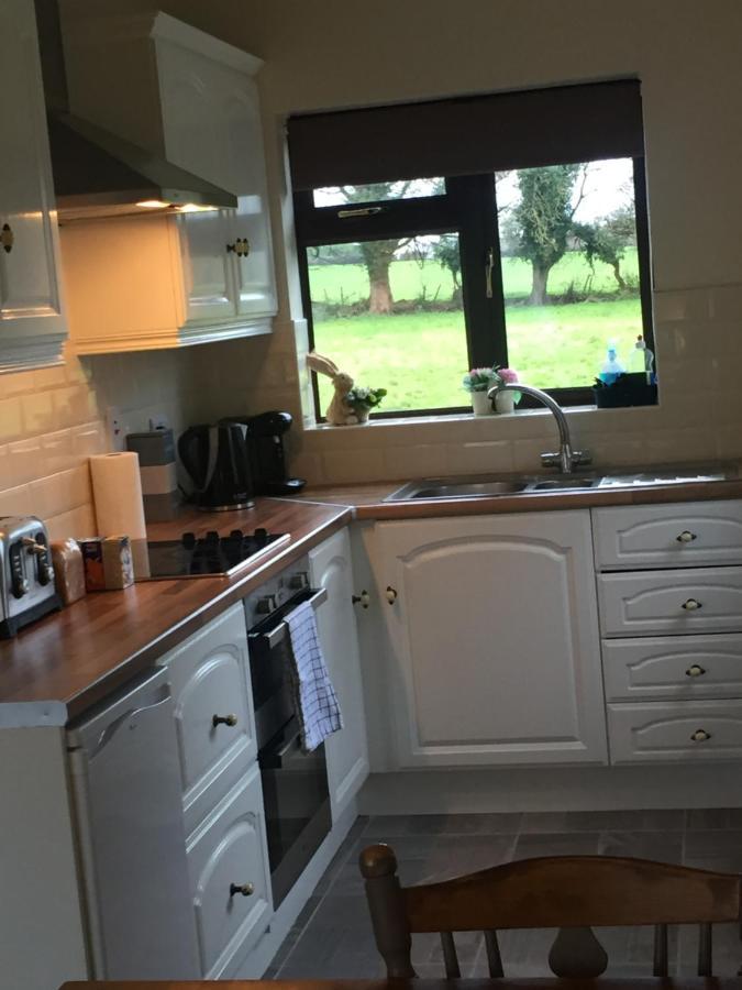 Kits Lodge Crover Cavan Esterno foto