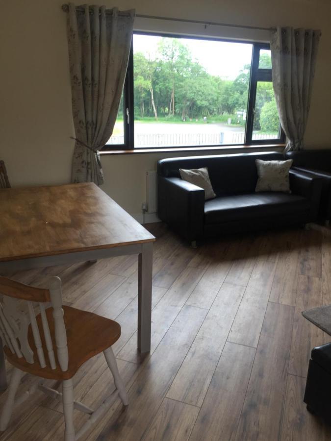 Kits Lodge Crover Cavan Esterno foto
