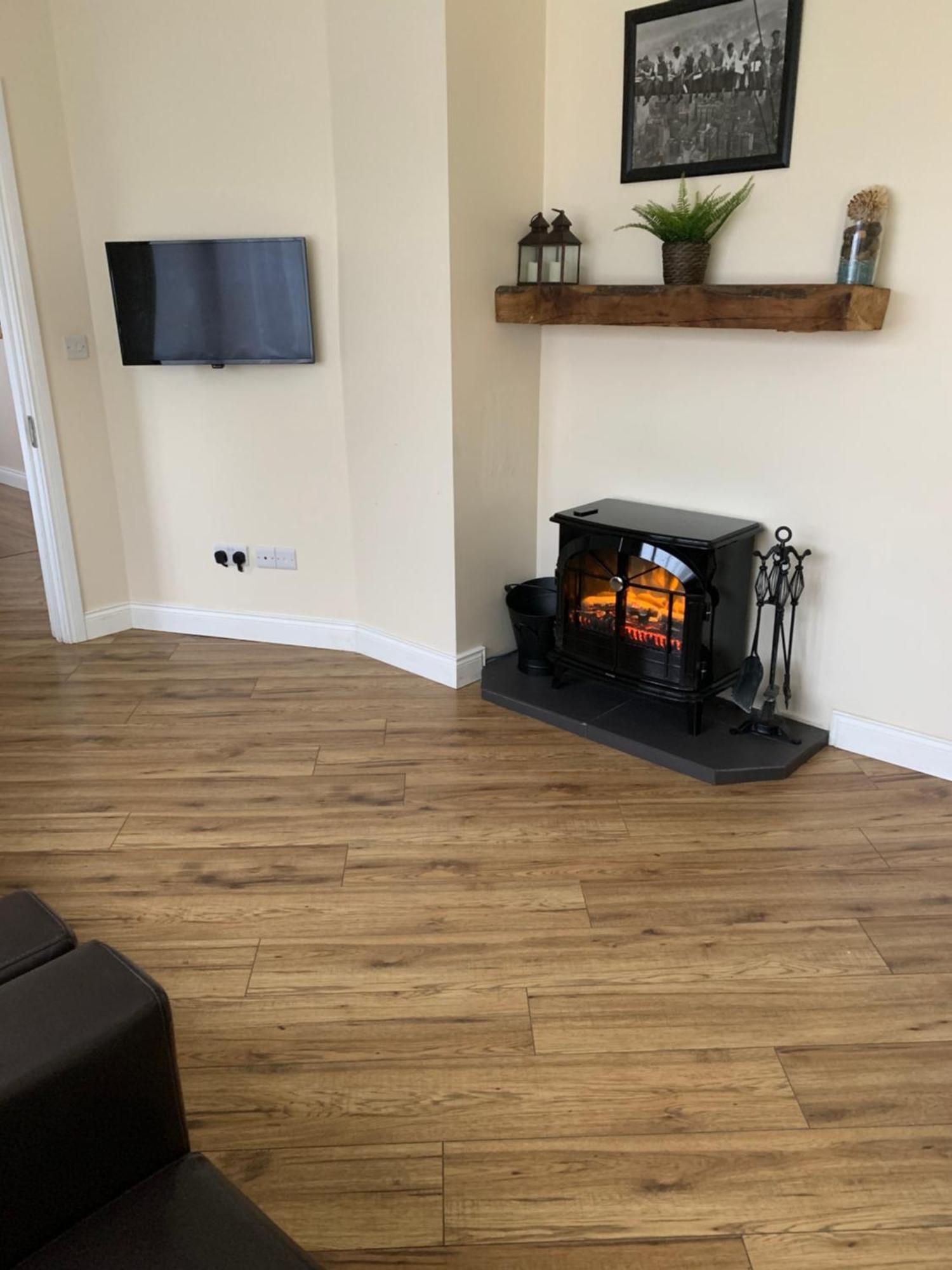 Kits Lodge Crover Cavan Esterno foto